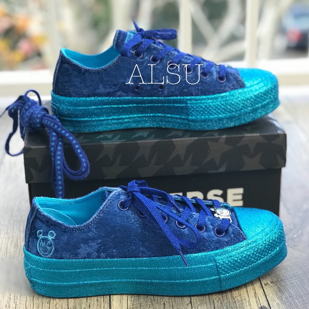 Converse & Miley Cyrus CTAS Lift OX Gnarly Blue Velvet W AUTHENTIC 563721C - Picture 3 of 8